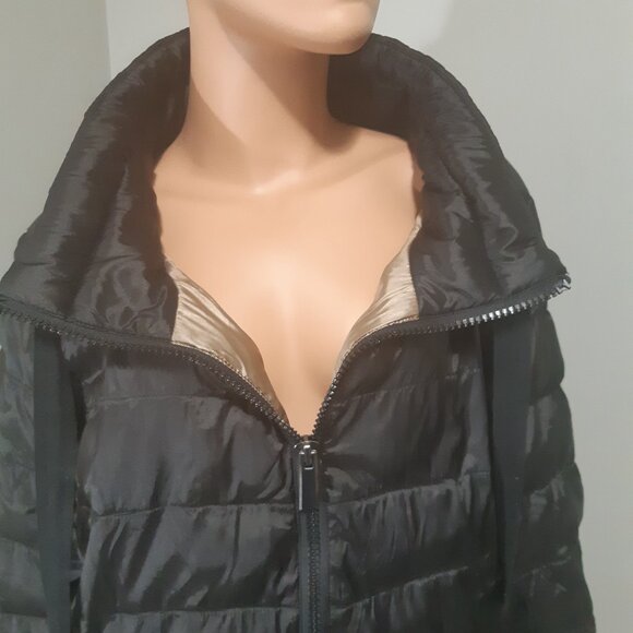Nuage Luxury Puffer Jacket Size XL Unique Style Light weighted - Picture 8 of 16